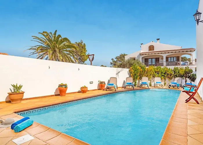 Mafel By カラ・サンタンドリア